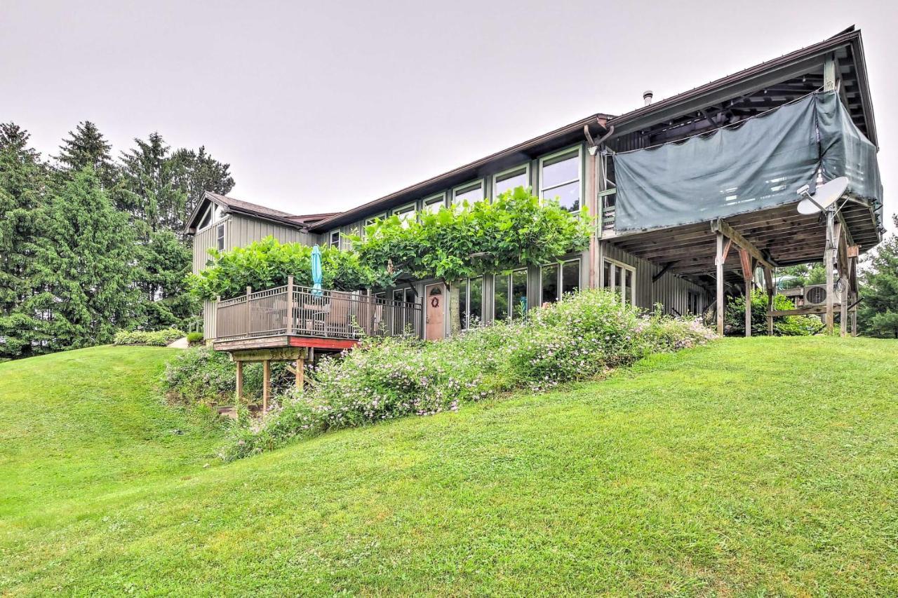 Mimis Place About Ohio Countryside Duplex With Deck Orrville Exterior photo
